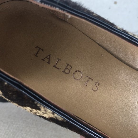 Talbots Size 6.5 Wide Calf Hair Lace Print Leather Pointed Toe Flats - Picture 12 of 13